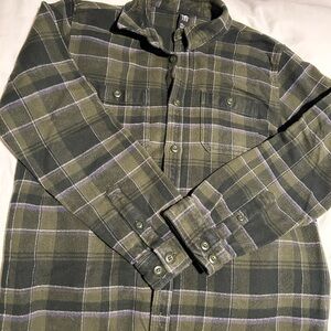 Mountain Hardwear Olive Plaid heavy flannel Shirt